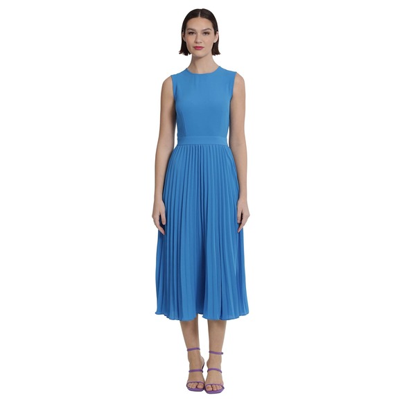 Donna Morgan Dresses & Skirts - NWT Donna Morgan Dress Sleeveless Crepe Pleated Skirt Midi Brilliant Blue 18